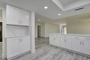 3064 Crown Heron Point, Venice, FL 34293 - Photo 9
