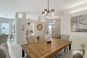 560 Fallbrook Dr, Venice, FL 34292 - Photo 7