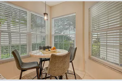 560 Fallbrook Drive, Venice, FL 34292 - Photo 13