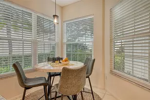 560 Fallbrook Dr, Venice, FL 34292 - Photo 13