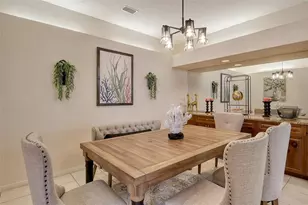 560 Fallbrook Dr, Venice, FL 34292 - Photo 9