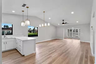 1711 Curry Ave, Nokomis, FL 34275 - Photo 5