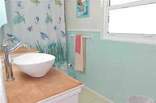 1046 Royal Rd, Venice, FL 34293 - Photo 11