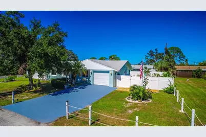1046 Royal Road, Venice, FL 34293 - Photo 1