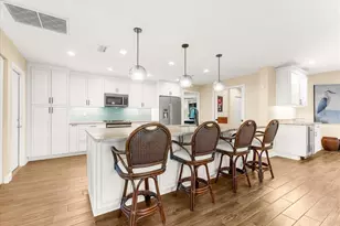 1905 Tradewinds Cir, Venice, FL 34293 - Photo 3