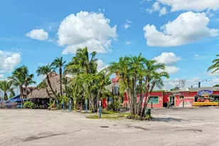 1905 Tradewinds Cir, Venice, FL 34293 - Photo 63