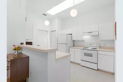 502 Islamorada Boulevard #10, Punta Gorda, FL 33955 - Photo 3