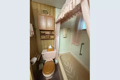 216 Outer Drive E, Venice, FL 34285 - Photo 17