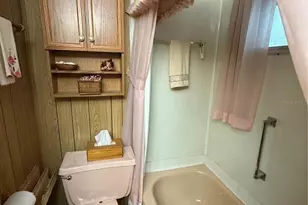 216 Outer Dr E, Venice, FL 34285 - Photo 17