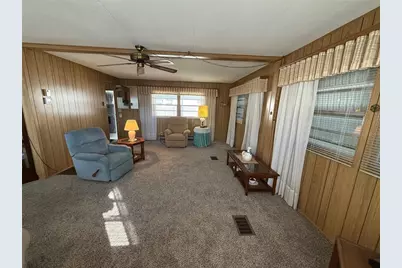 216 Outer Drive E, Venice, FL 34285 - Photo 9