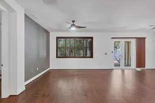 1069 Bluffwood Dr, Nokomis, FL 34275 - Photo 7