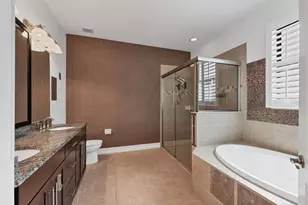 1069 Bluffwood Dr, Nokomis, FL 34275 - Photo 19