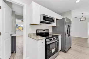 2810 9th St, Englewood, FL 34224 - Photo 9