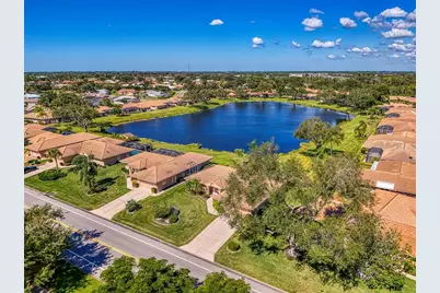 3168 E Village Drive, Venice, FL 34293 - Photo 5