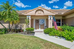 3168 E Village Dr, Venice, FL 34293 - Photo 9