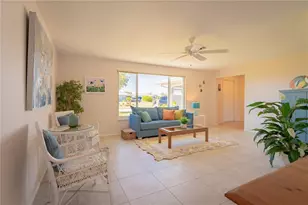 1339 Cambridge Dr, Venice, FL 34293 - Photo 11