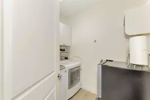 431 Nokomis Ave S, Venice, FL 34285 - Photo 67