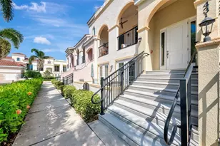 431 Nokomis Ave S, Venice, FL 34285 - Photo 3