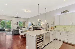 431 Nokomis Ave S, Venice, FL 34285 - Photo 31