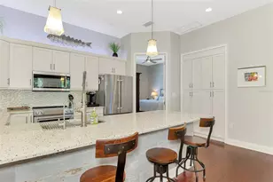 431 Nokomis Ave S, Venice, FL 34285 - Photo 25