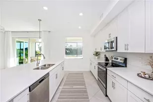 17640 Boracay Ct, Venice, FL 34293 - Photo 13