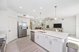 17640 Boracay Ct, Venice, FL 34293 - Photo 15