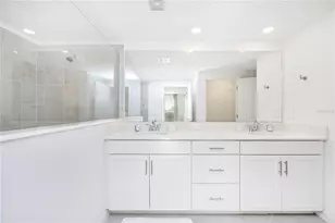 17640 Boracay Ct, Venice, FL 34293 - Photo 27