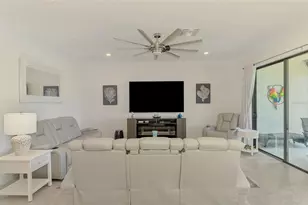 10213 Staggerbush Dr, Venice, FL 34293 - Photo 17