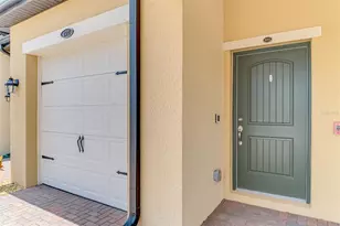 10213 Staggerbush Dr, Venice, FL 34293 - Photo 9