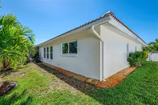 829 Harbor Dr S, Venice, FL 34285 - Photo 59