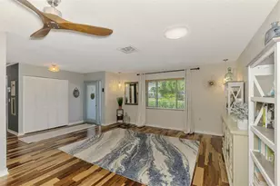 829 Harbor Dr S, Venice, FL 34285 - Photo 13