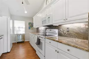 1032 Harbor Town Dr, Venice, FL 34292 - Photo 15