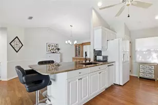 1032 Harbor Town Dr, Venice, FL 34292 - Photo 19