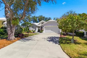 1032 Harbor Town Dr, Venice, FL 34292 - Photo 3