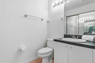 1032 Harbor Town Dr, Venice, FL 34292 - Photo 35