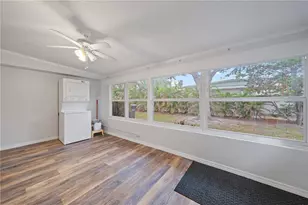 1703 Bal Harbour Dr, Venice, FL 34293 - Photo 23