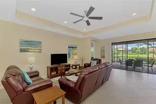 1050 Bluffwood Dr, Nokomis, FL 34275 - Photo 9