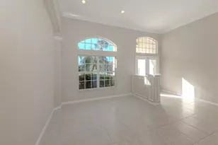 583 Mossy Creek Dr, Venice, FL 34292 - Photo 9