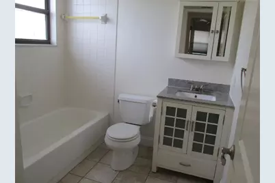 622 Bird Bay Drive E #101, Venice, FL 34285 - Photo 5