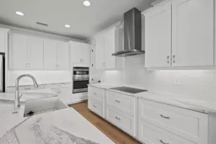 1669 Lugano Cir, Nokomis, FL 34275 - Photo 11