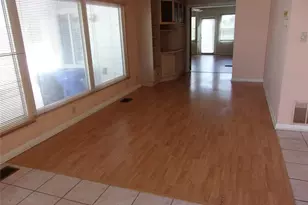 863 S Green Cir, Venice, FL 34285 - Photo 15