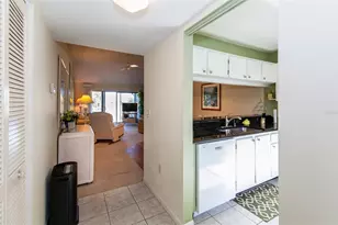 754 Bird Bay Cir, Venice, FL 34285 - Photo 3