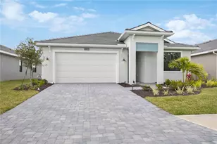 12768 Morning Mist Pl, Venice, FL 34293 - Photo 3