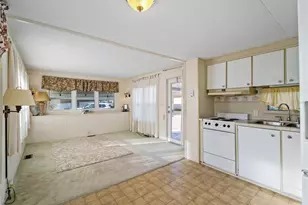151 S Port Dr, Venice, FL 34285 - Photo 7