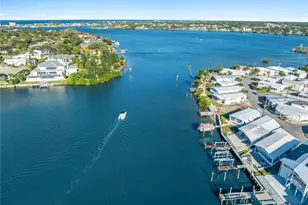 151 S Port Dr, Venice, FL 34285 - Photo 23