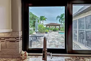 107 Free Ct SE, Port Charlotte, FL 33952 - Photo 9