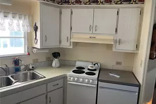 219 Como Dr, Venice, FL 34285 - Photo 9