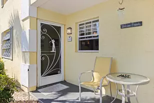 944 Capri Isles Blvd, Venice, FL 34292 - Photo 7