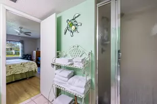 944 Capri Isles Blvd, Venice, FL 34292 - Photo 23