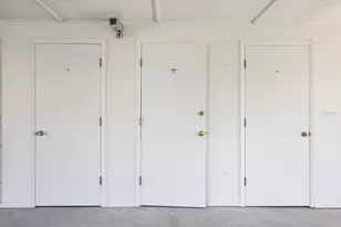 944 Capri Isles Blvd, Venice, FL 34292 - Photo 35